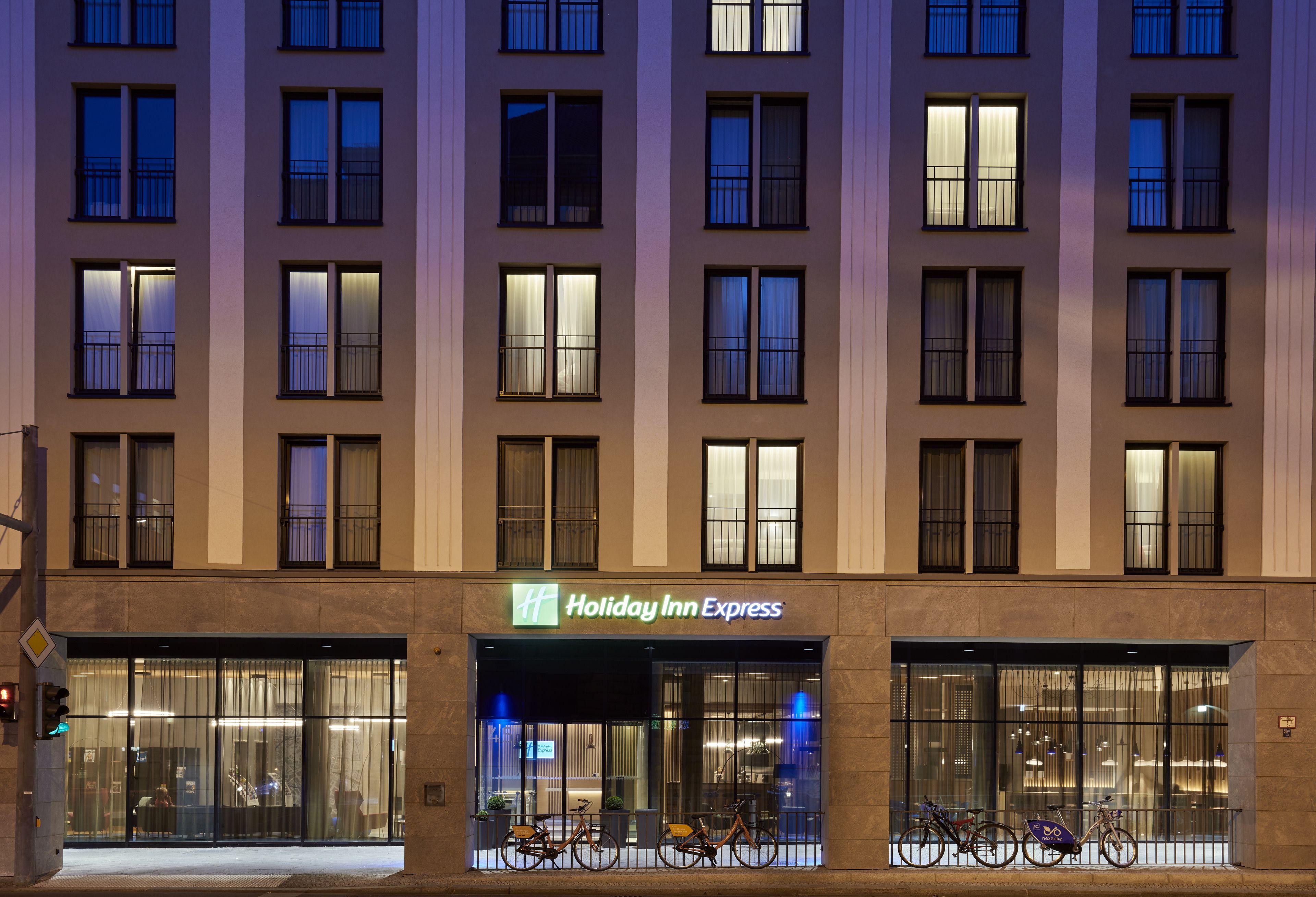 Where to Stay in Mitte: 8 Best Business Hotels in Berlin