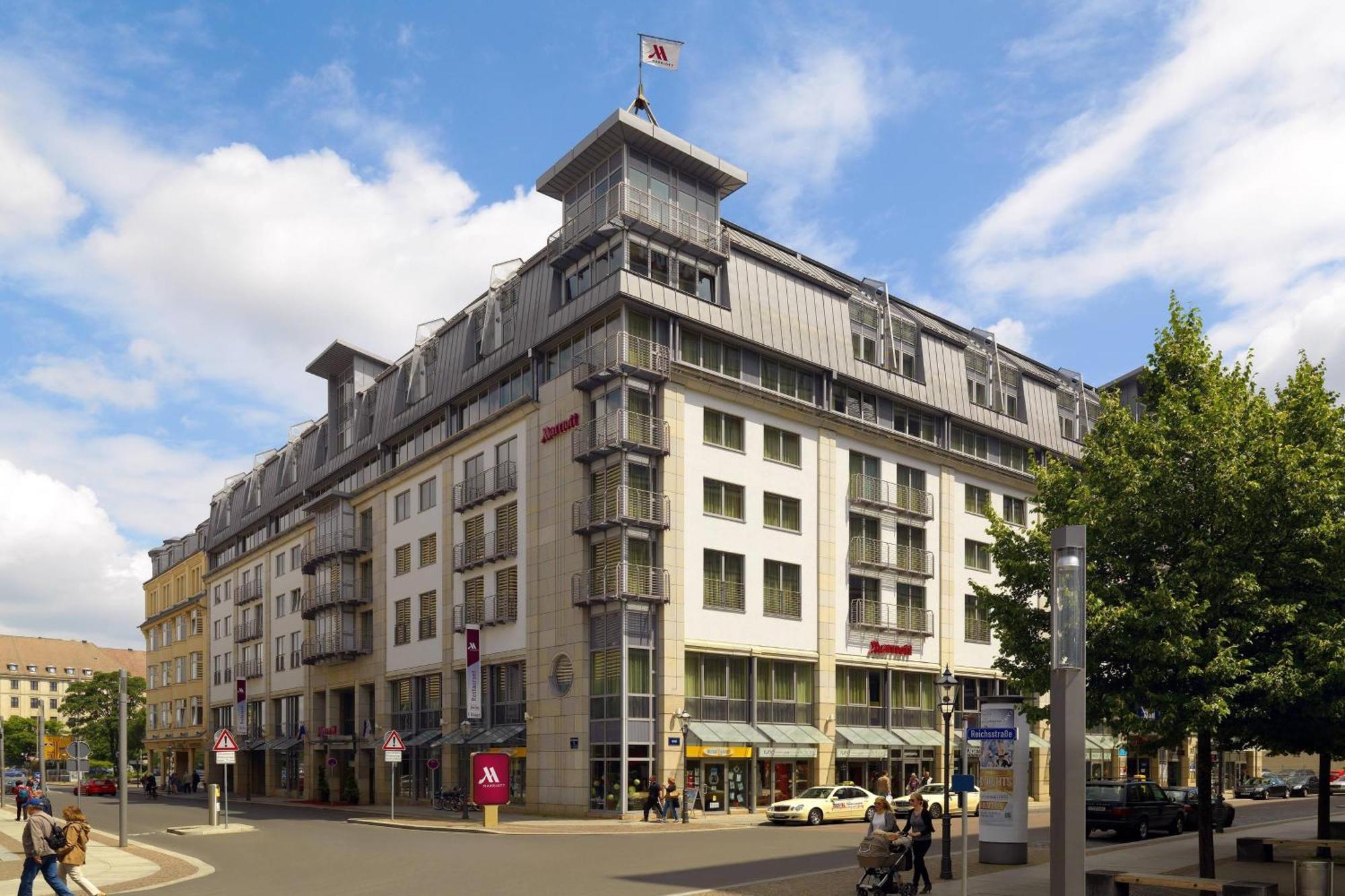 Staying in Mitte, Leipzig: 4 Four-Star Hotels Compared