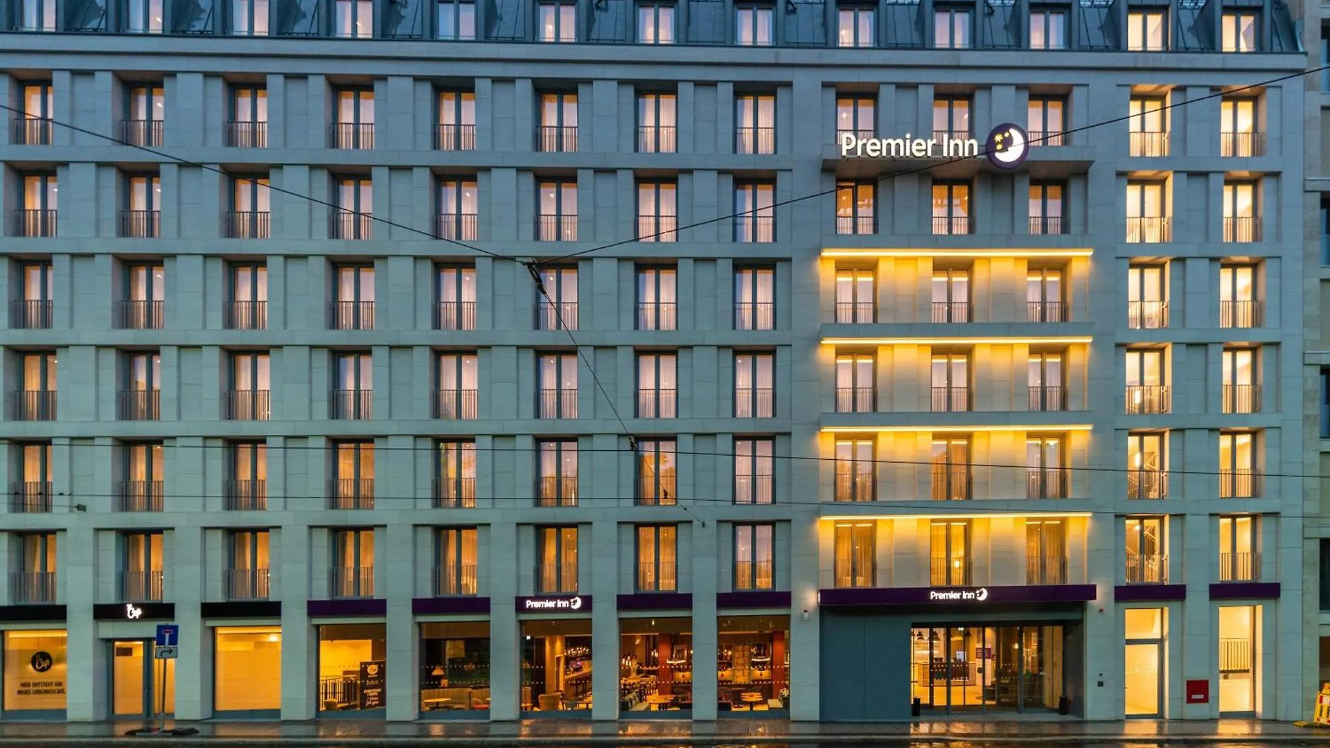 12 Central Hotels in Mitte Leipzig for Smart City Access
