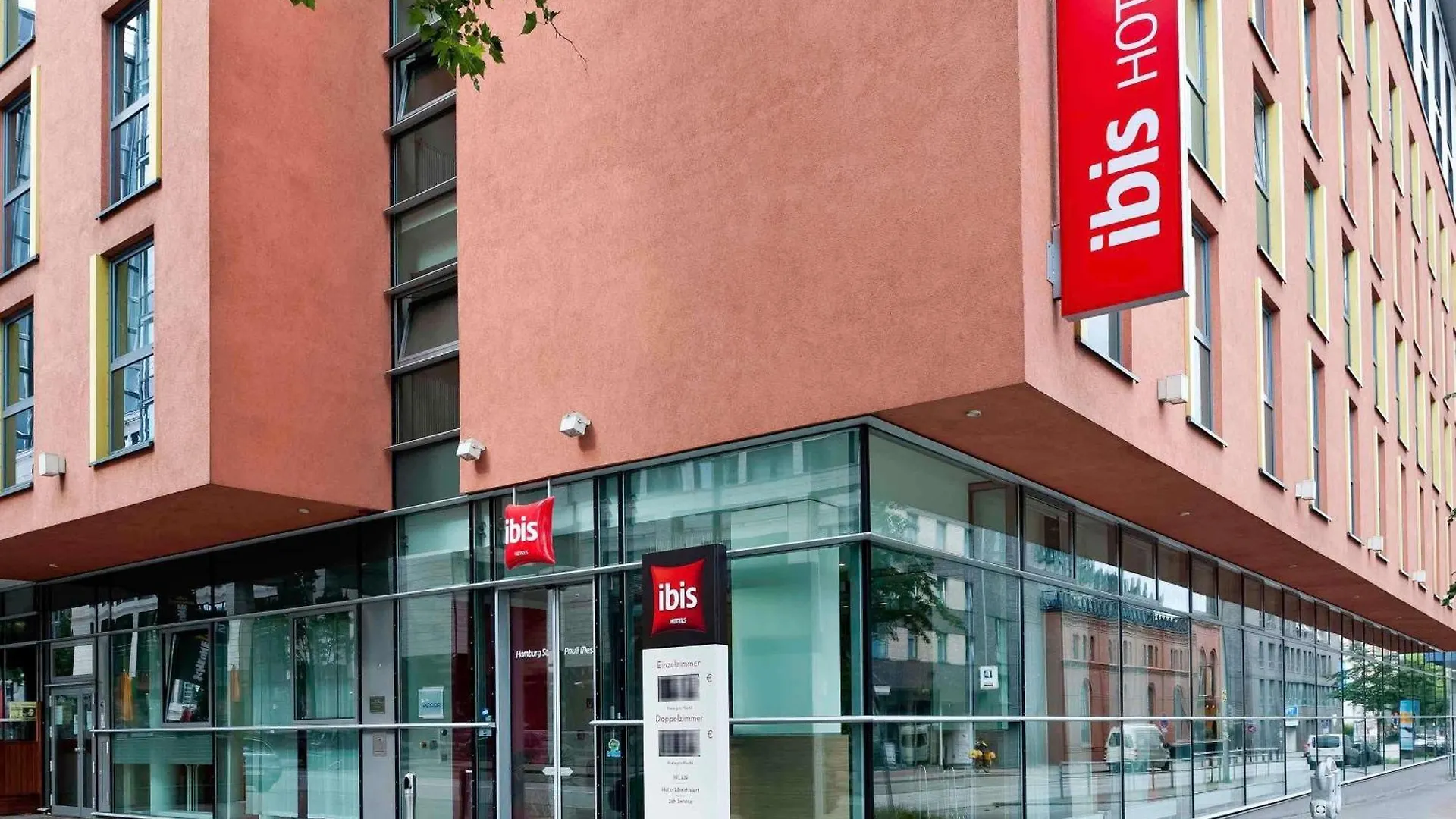 7 Smart Central Hotels in St. Pauli Worth Booking