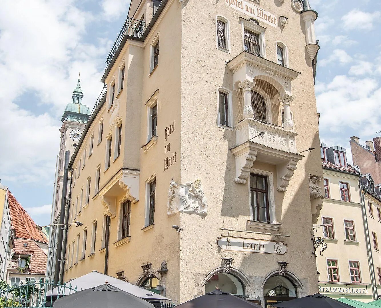 15 Central Hotels Close to English Garden in Munich