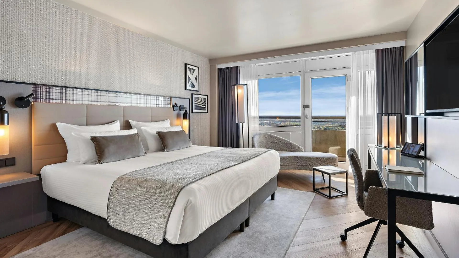 Where to Stay Near Liebieghaus: 3 Exceptional Design Hotels