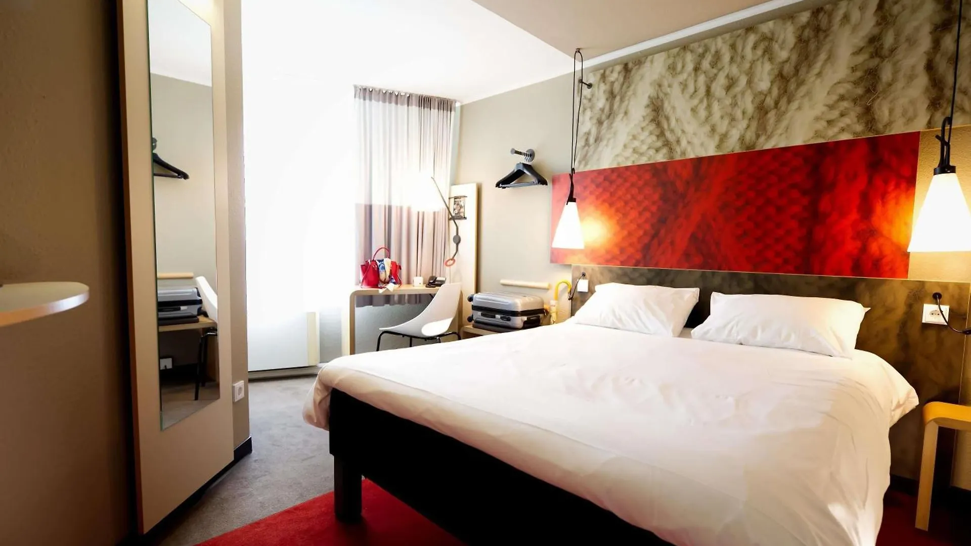 15 Smart Central Hotels Near Rheinpark Worth Booking