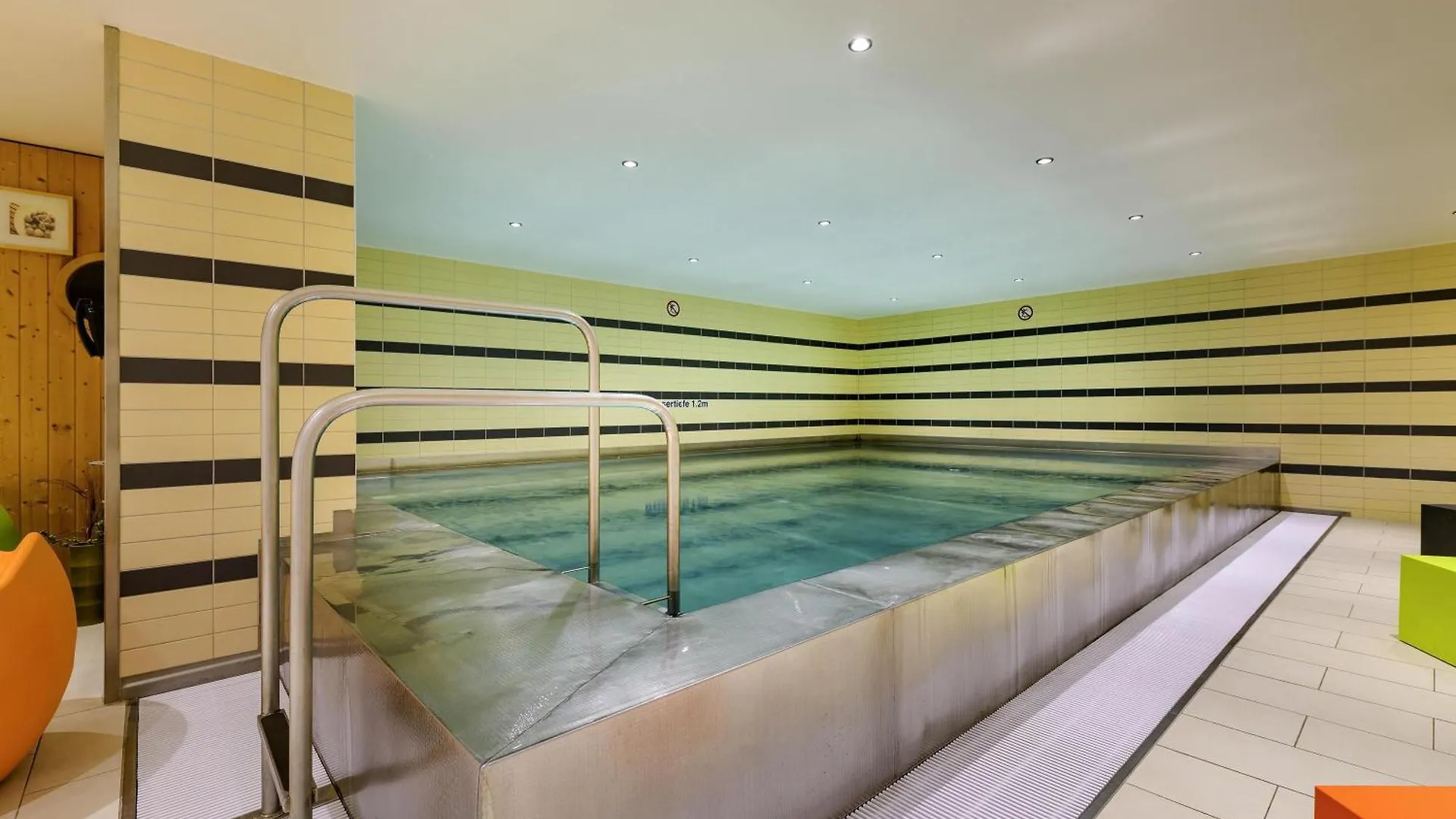 Staying Near Lichtburg-Filmpalast: 2 Design Hotels Compared