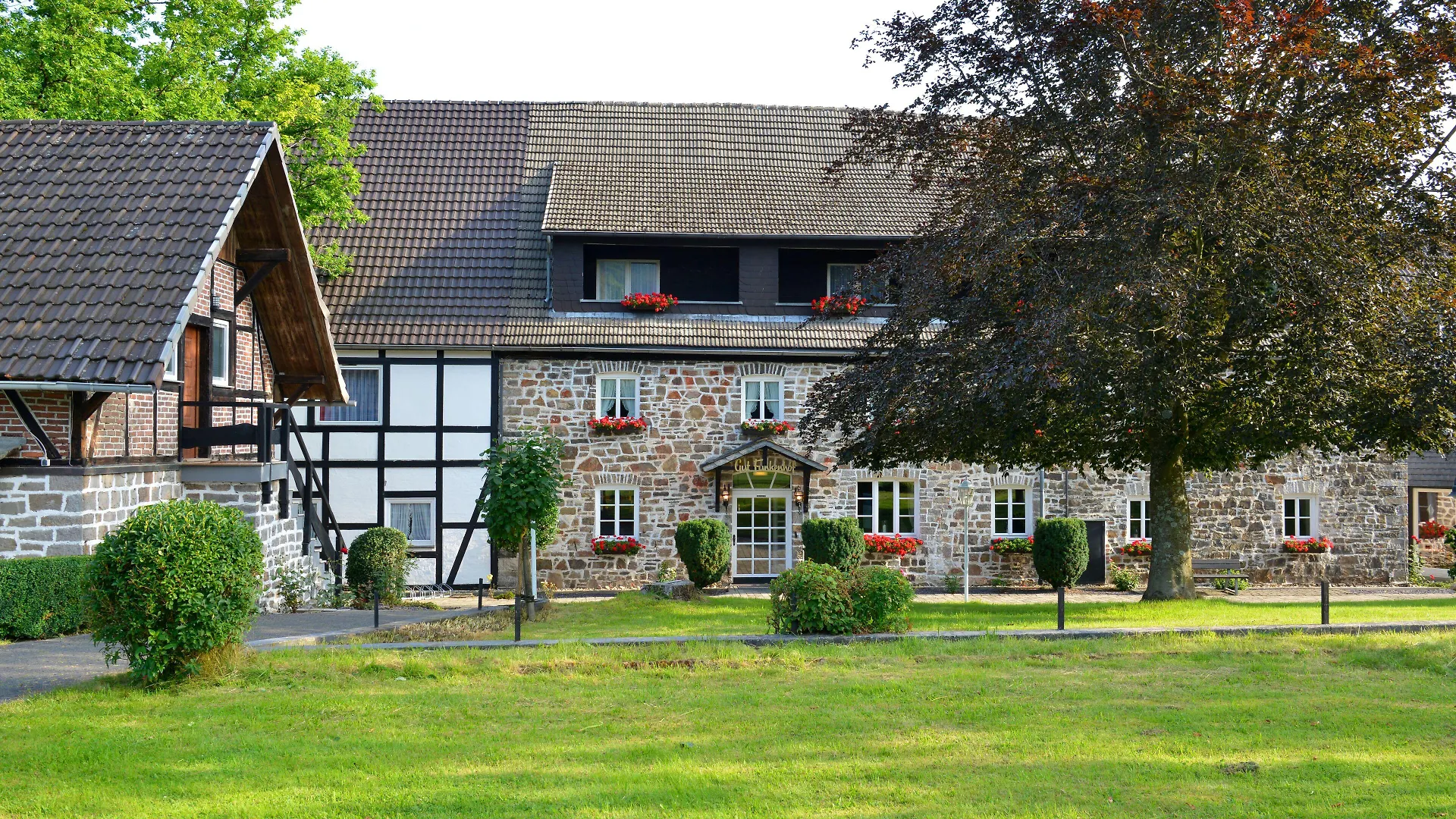 Where to Stay in North Rhine-Westphalia: 15 Best Resort Hotels