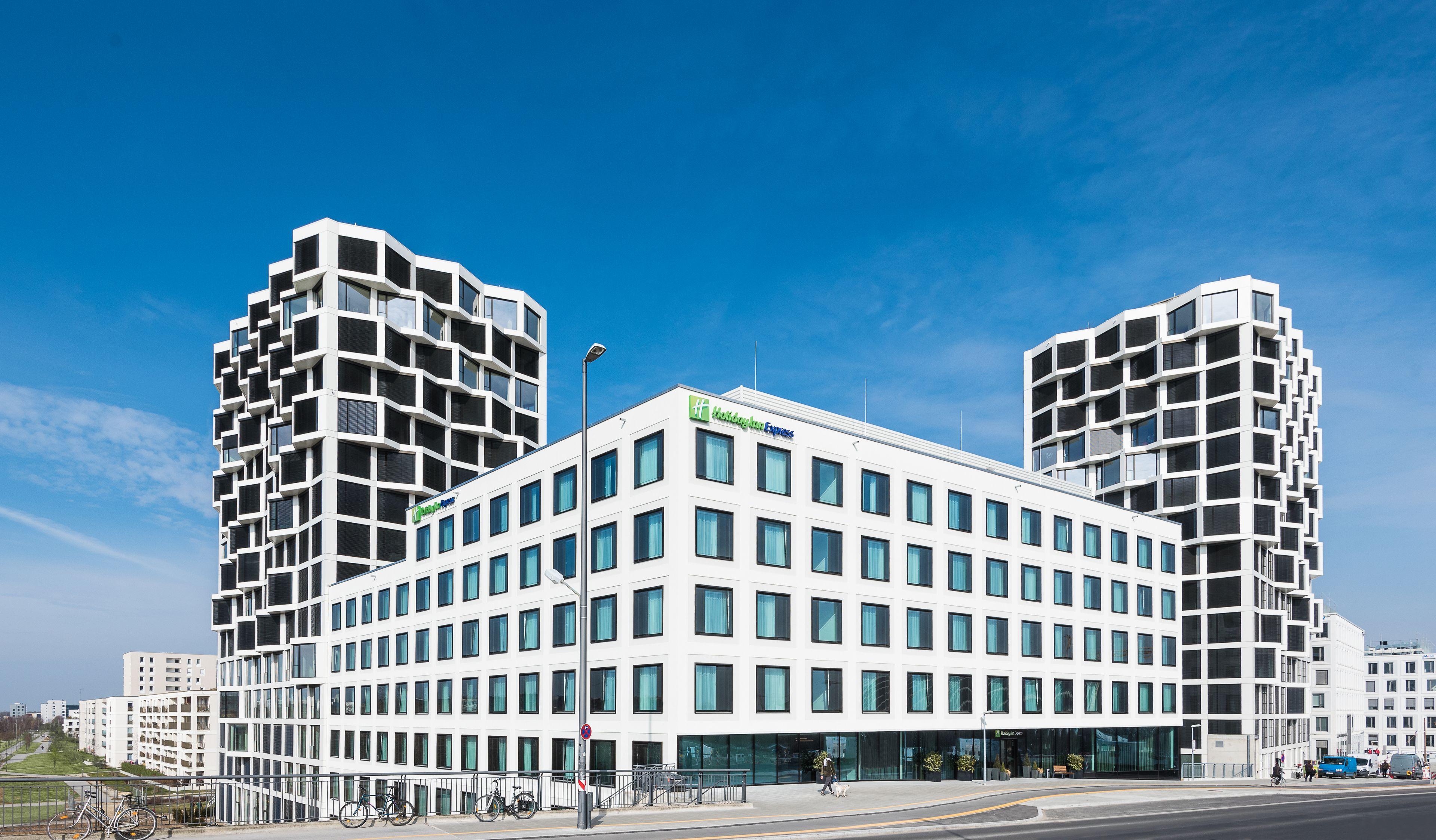 15 Top-Rated Business Hotels Close to Sendlinger Tor