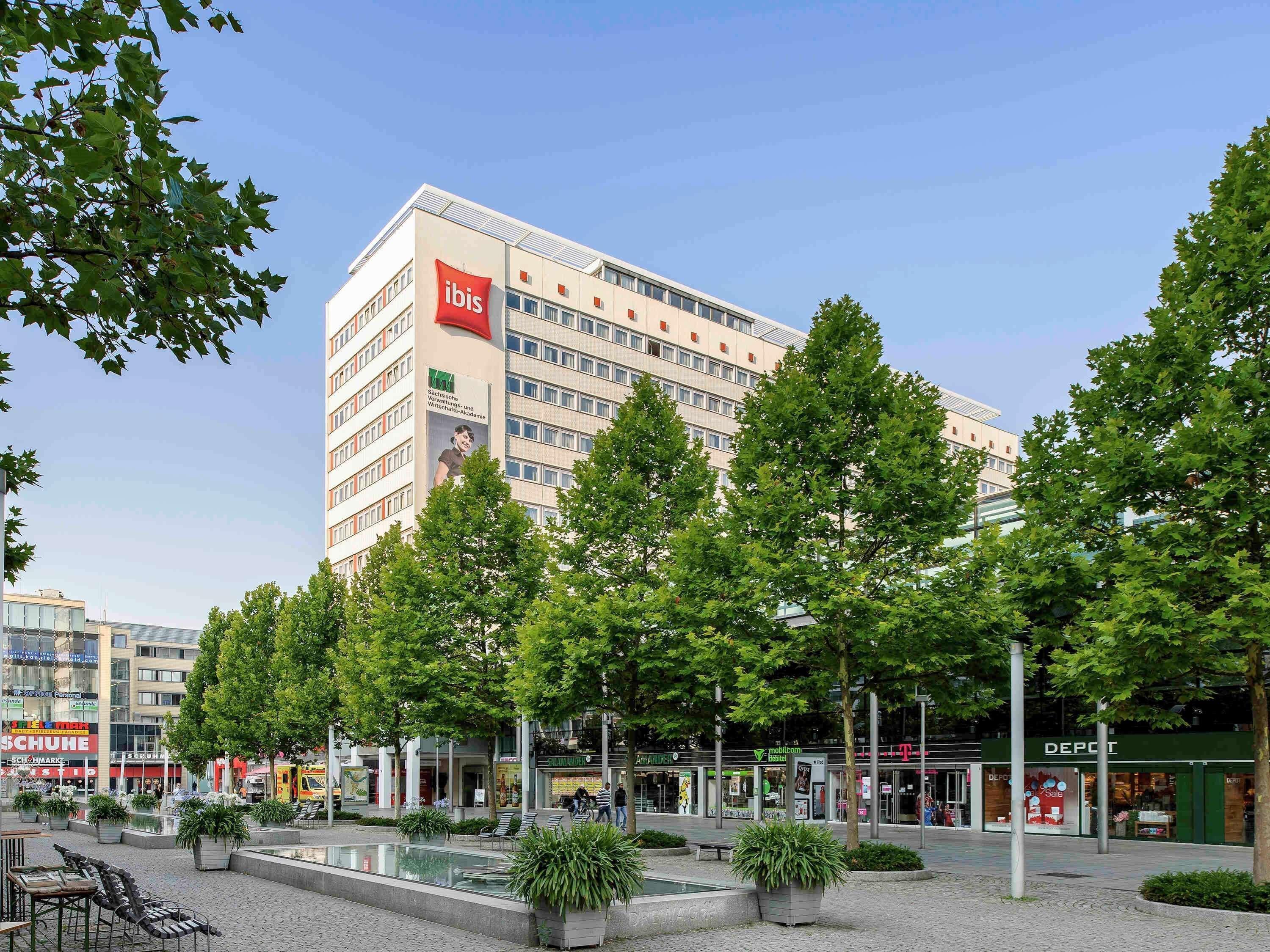 6 Central Hotels Near Transparent Factory Dresden Worth Booking