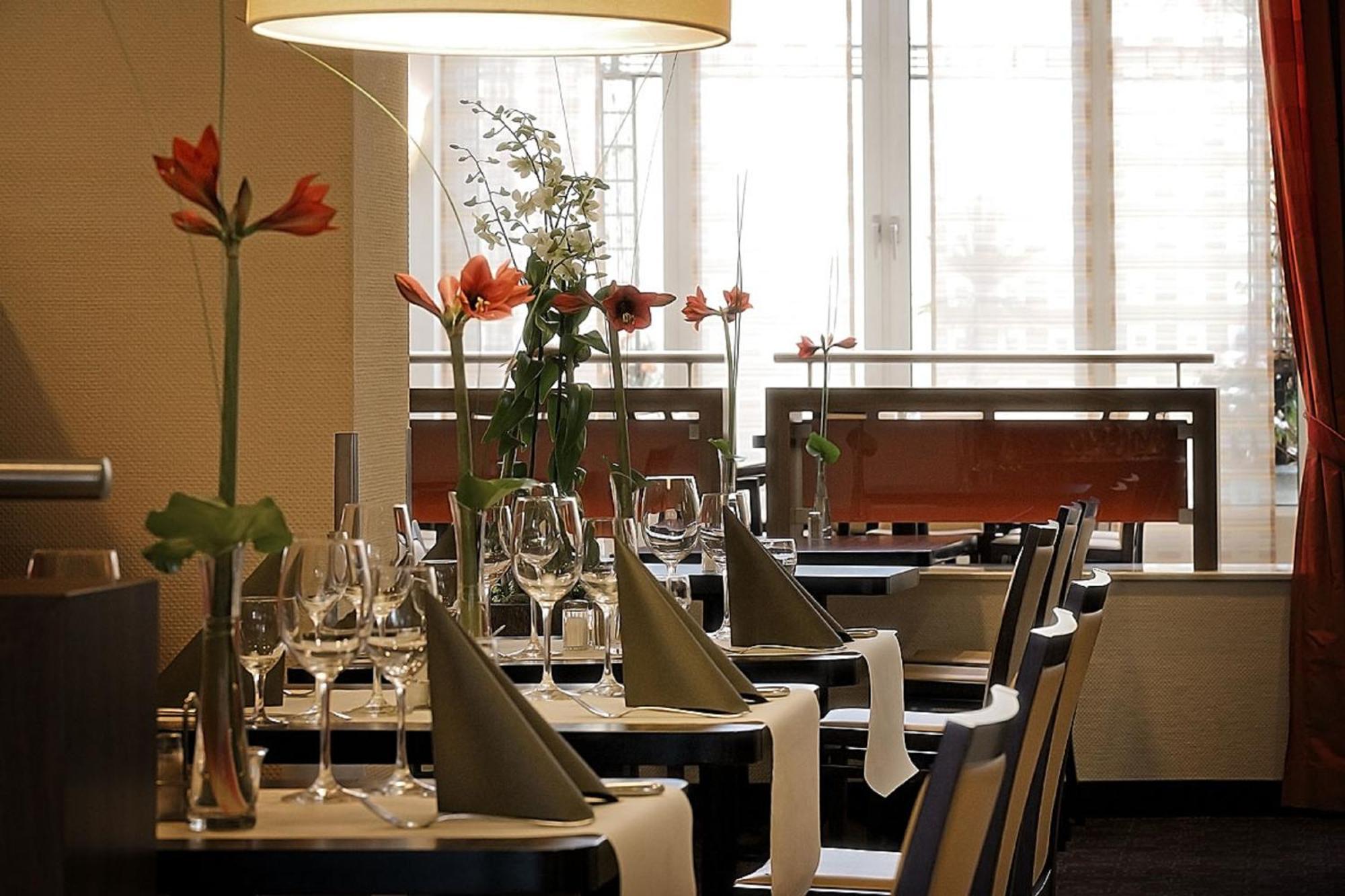 11 Design Hotels Near Pützchen Markt Worth Booking in Bonn