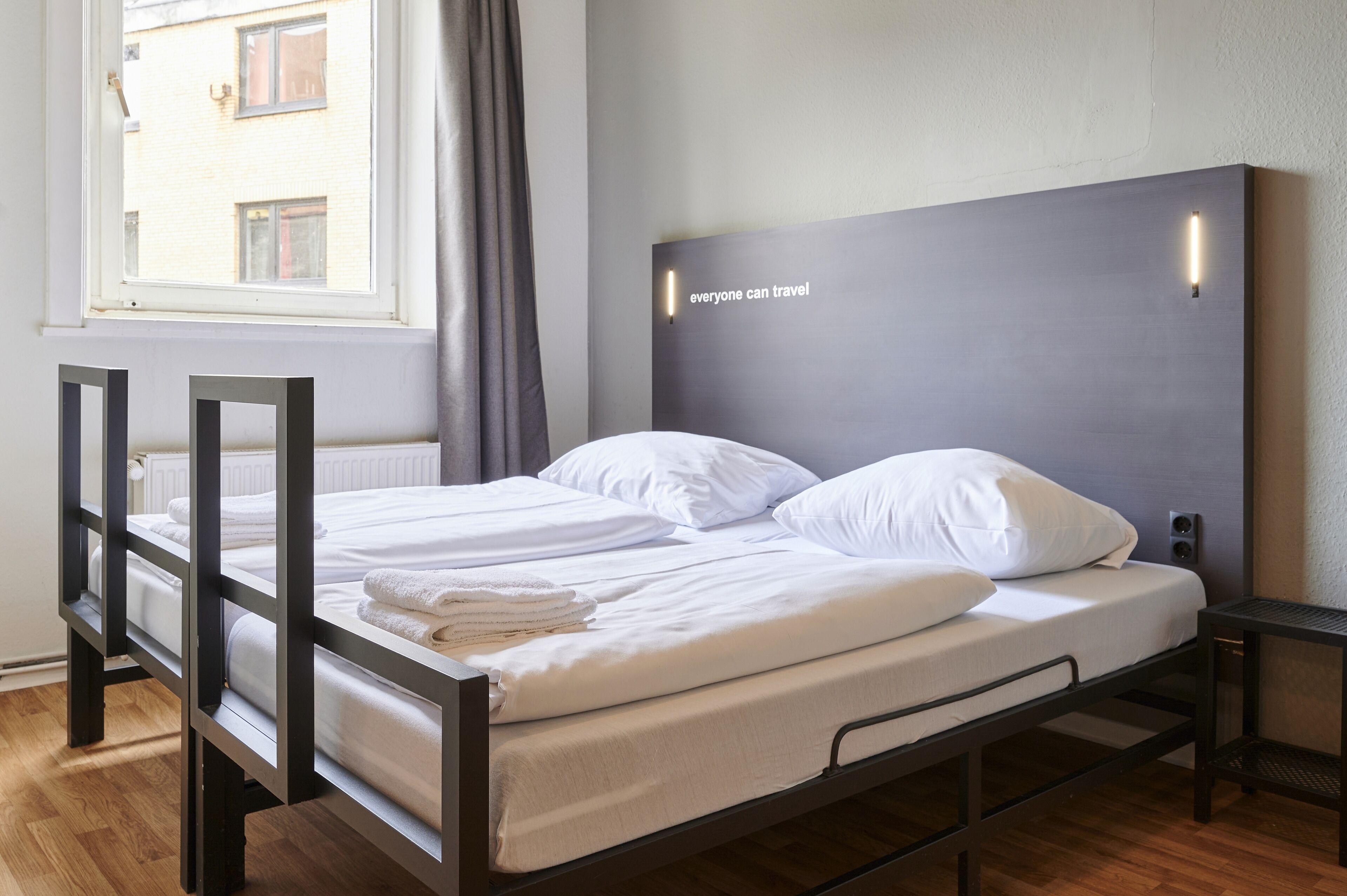 6 Smart Budget Hotels Near Saint Michaelis Church Worth Booking